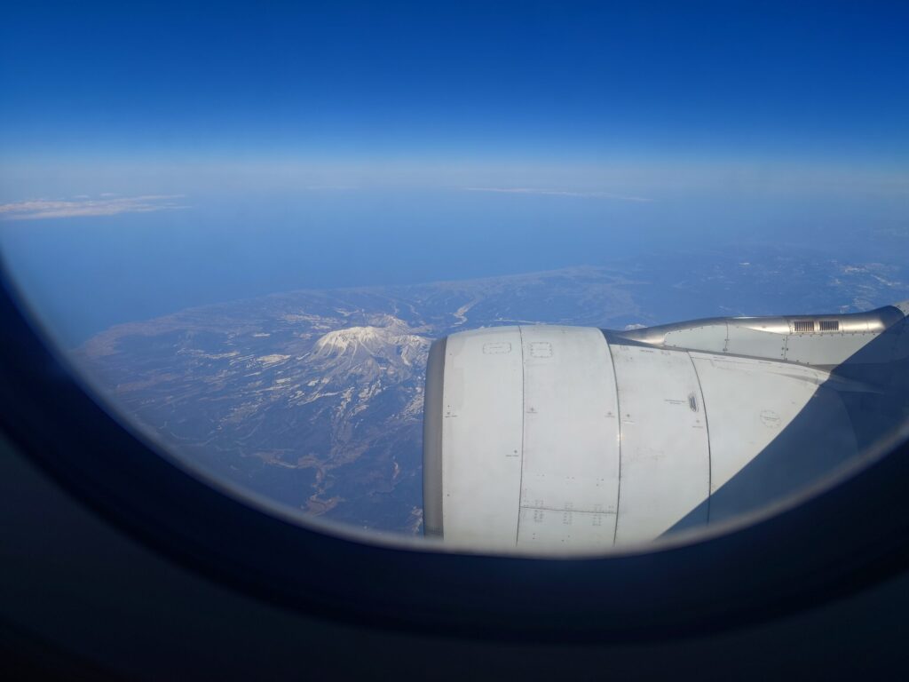 眼下に広がる山口県と日本海